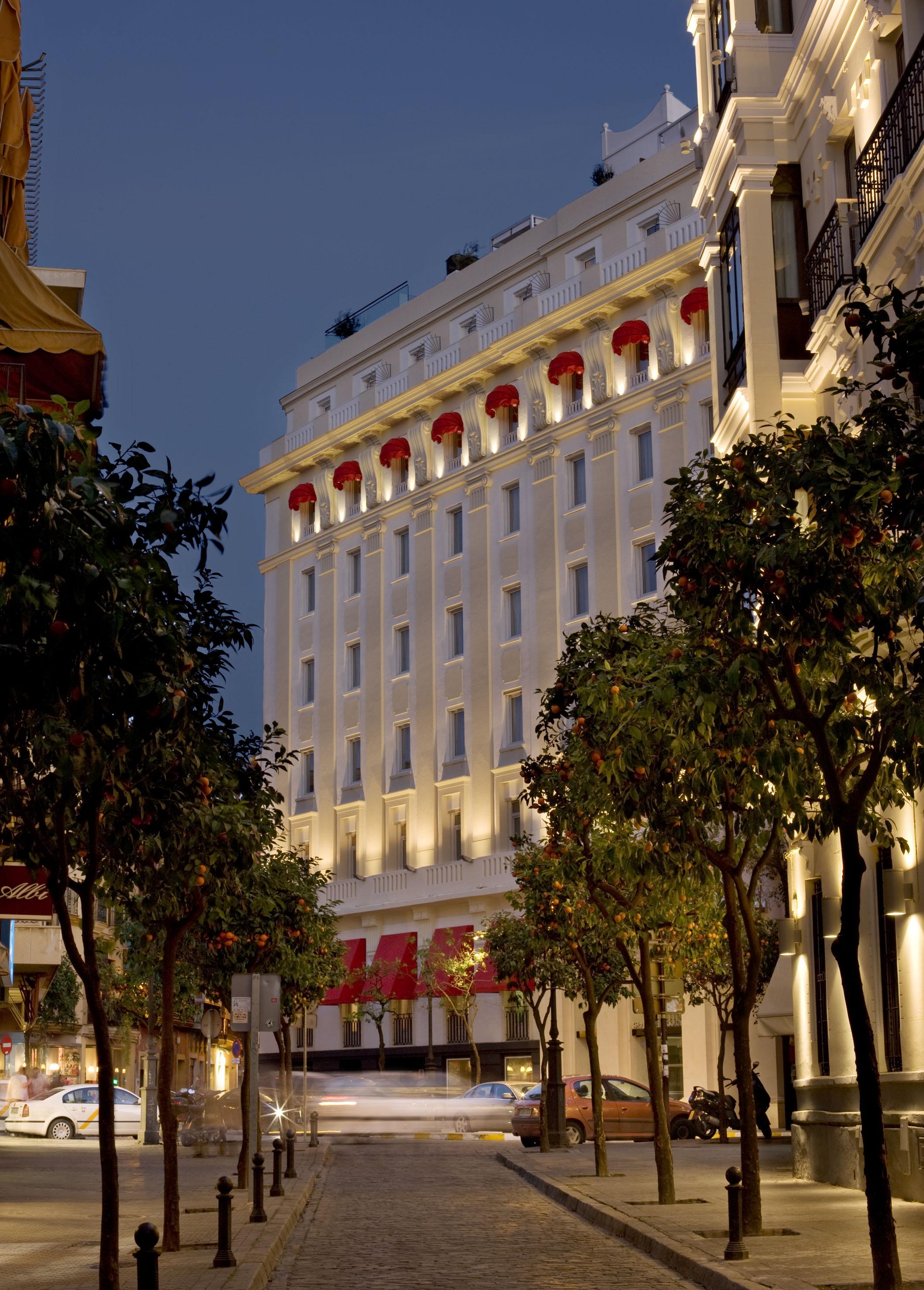 Hotel Colon Gran Melia - The Leading Hotels Of The World Sevilla Bagian luar foto