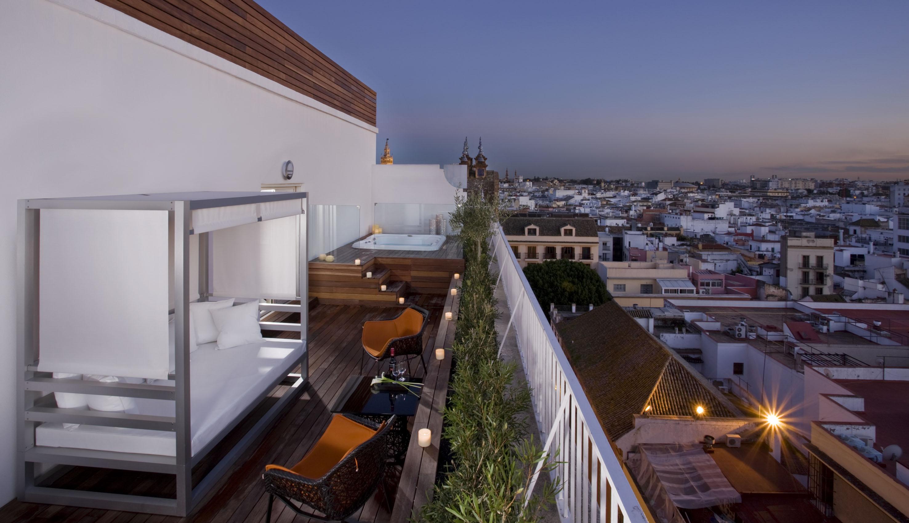 Hotel Colon Gran Melia - The Leading Hotels Of The World Sevilla Bagian luar foto